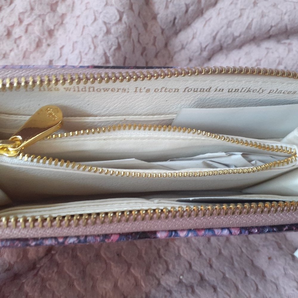 SALE!! Brand New Colorful Snakeskin Wallet - Picture 2 of 2